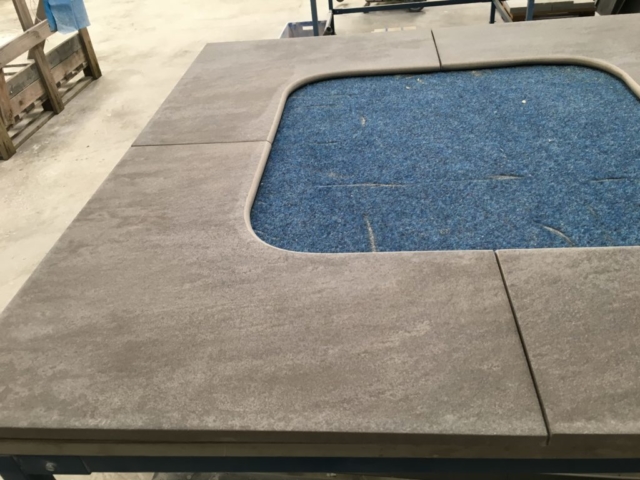 Façonnage de margelles de piscine sur mesure par EMS