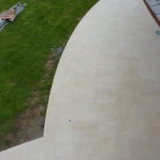 EMS découpe de carrelage pour vos ouvrages extérieurs