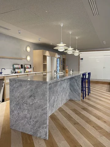Façonnage de céramique pour mobilier