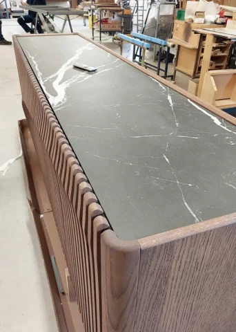 Façonnage de céramique pour mobilier