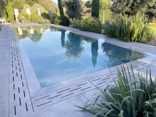 Façonnage de margelles de piscine