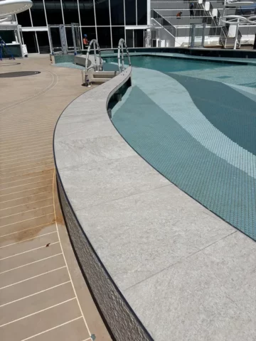 Façonnage de margelles de piscine - EMS